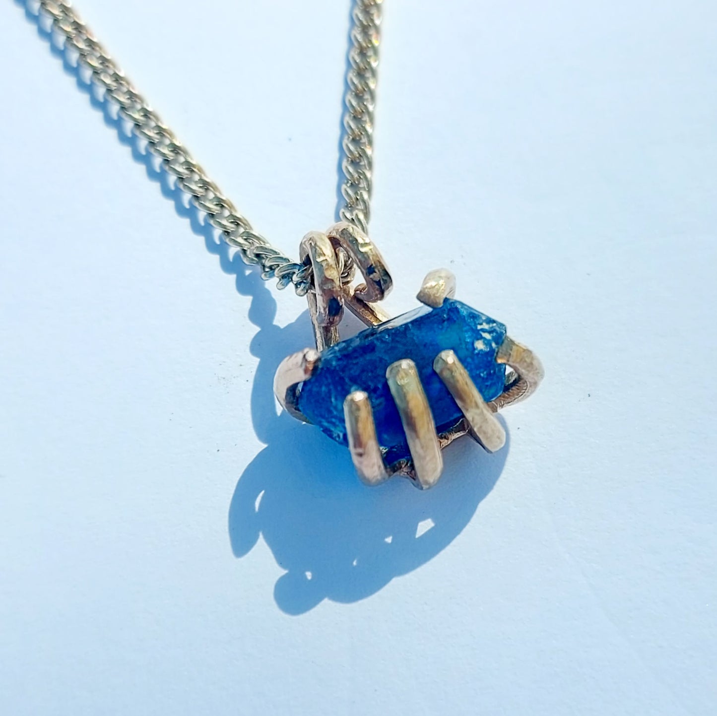 Apatite blu - OLIVE - Ciondolo Piccolo in Ottone