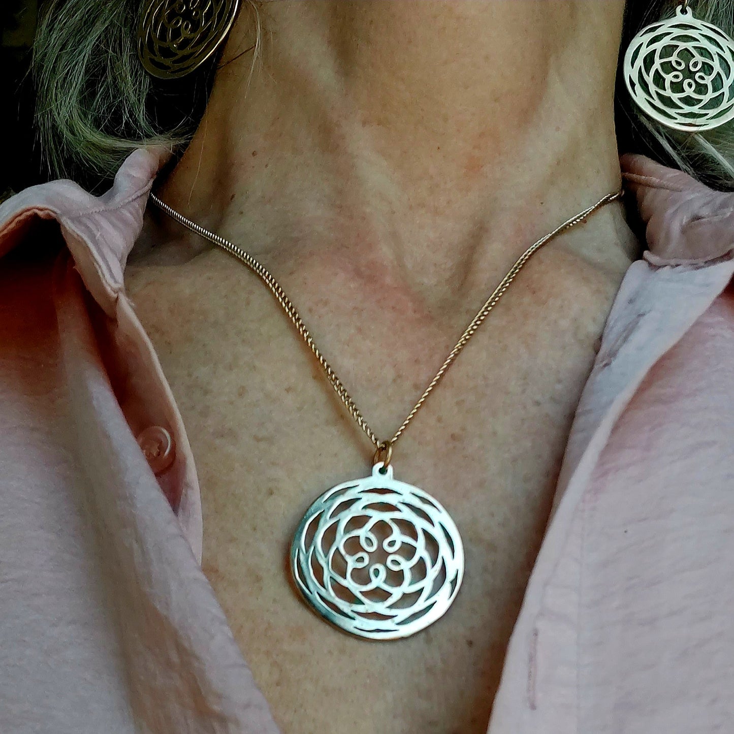 Danza di Venere Afrodite Ciondolo in Ottone