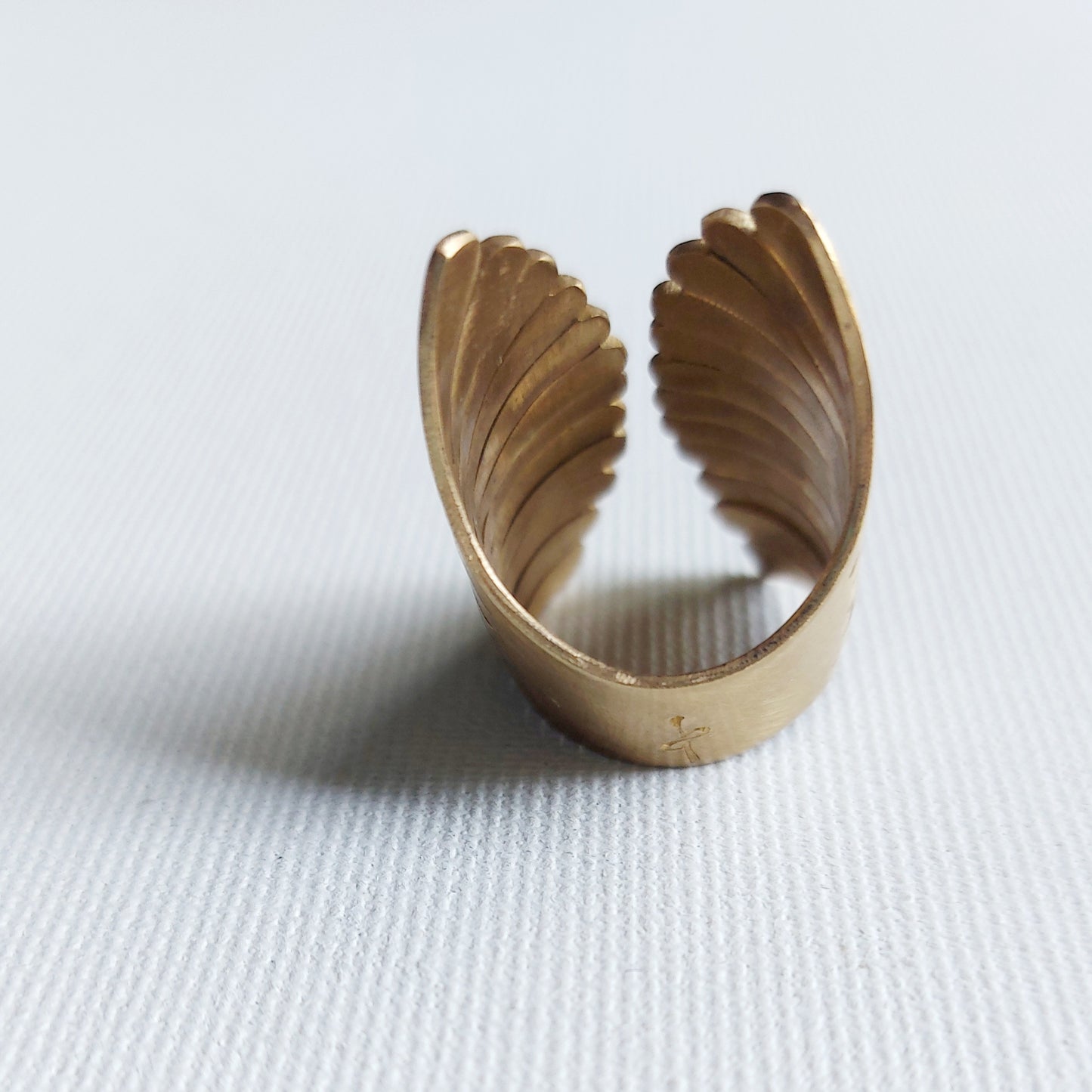 Isis Anello in Ottone Etico