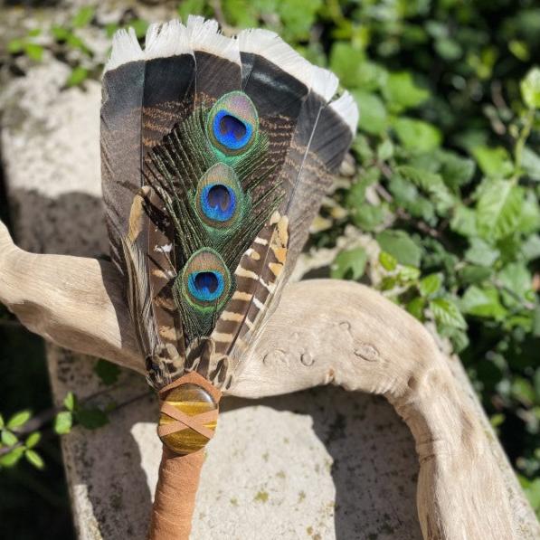 Shamanic Prayer Fan: Scegli la tua Energia!