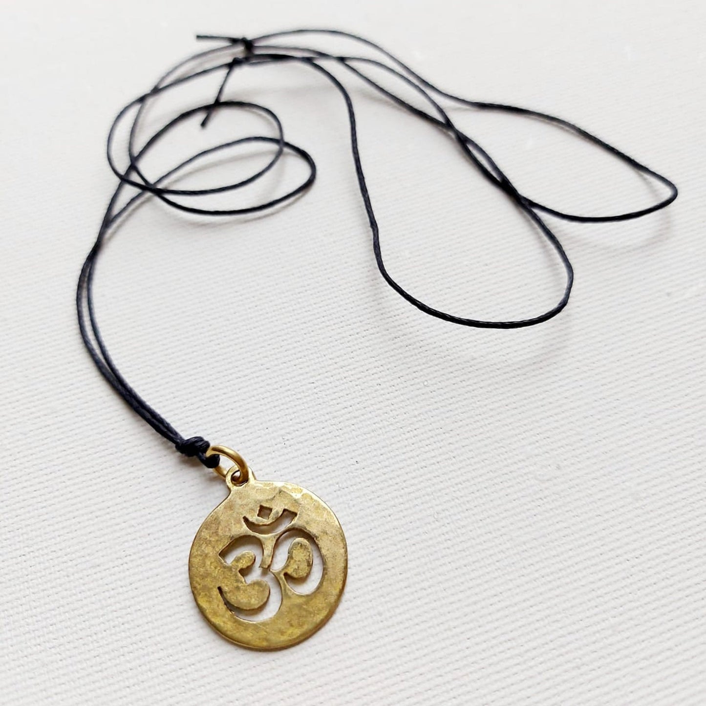Sillaba Sacra Aum Ciondolo in Bronzo