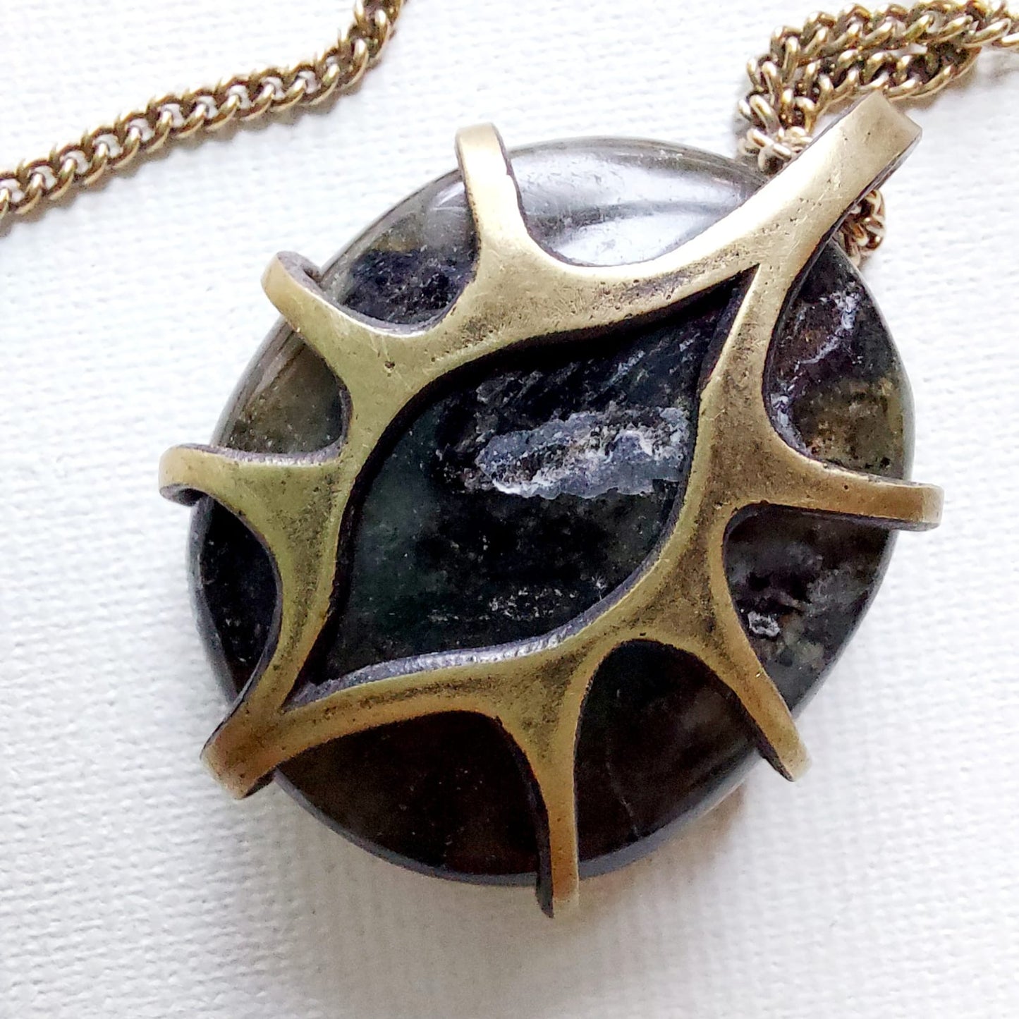 Labradorite Ciondolo Grande in Ottone