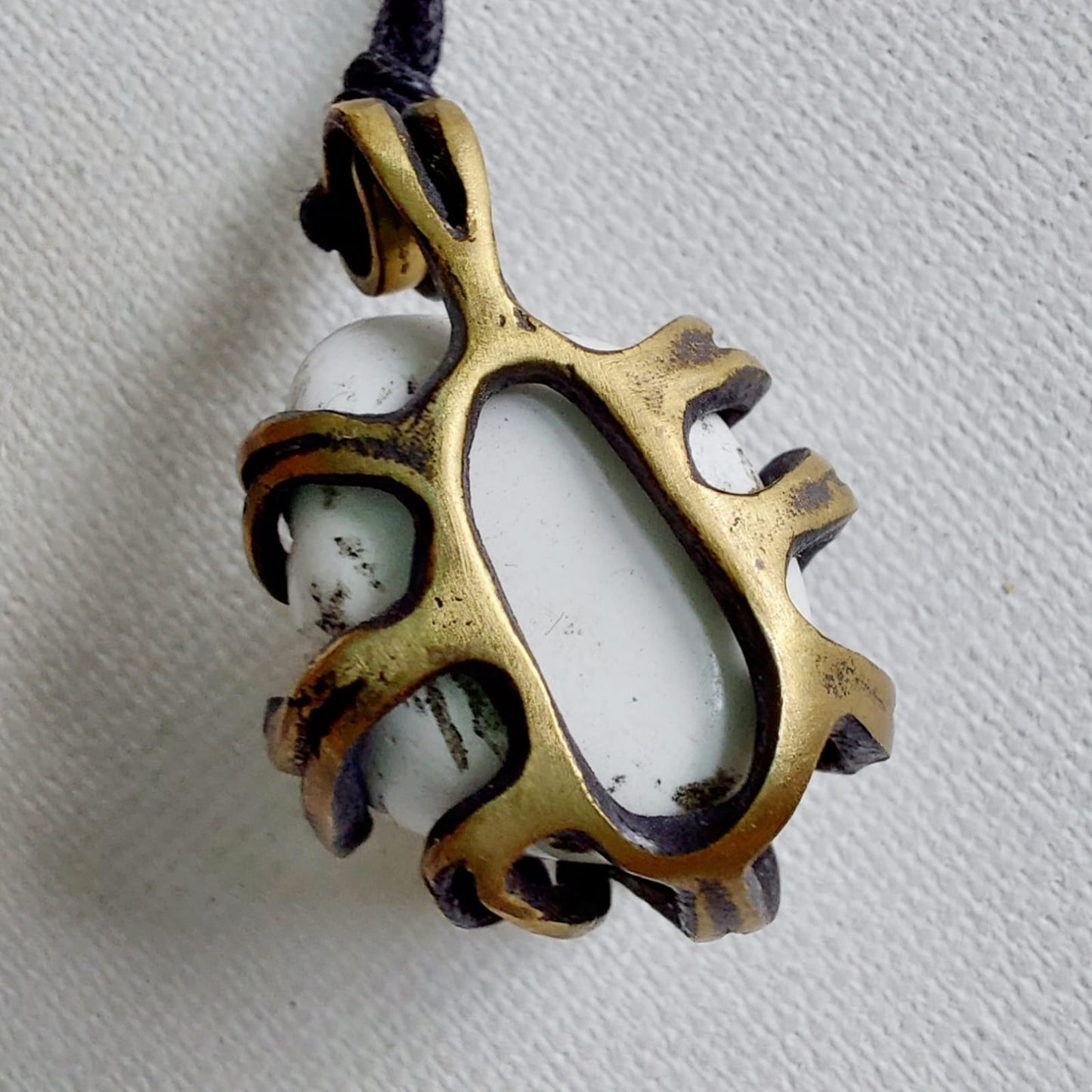 Magnesite Ciondolo Piccolo in Ottone