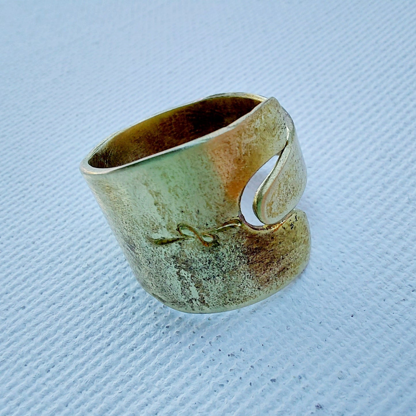 Athena Anello in Ottone Etico