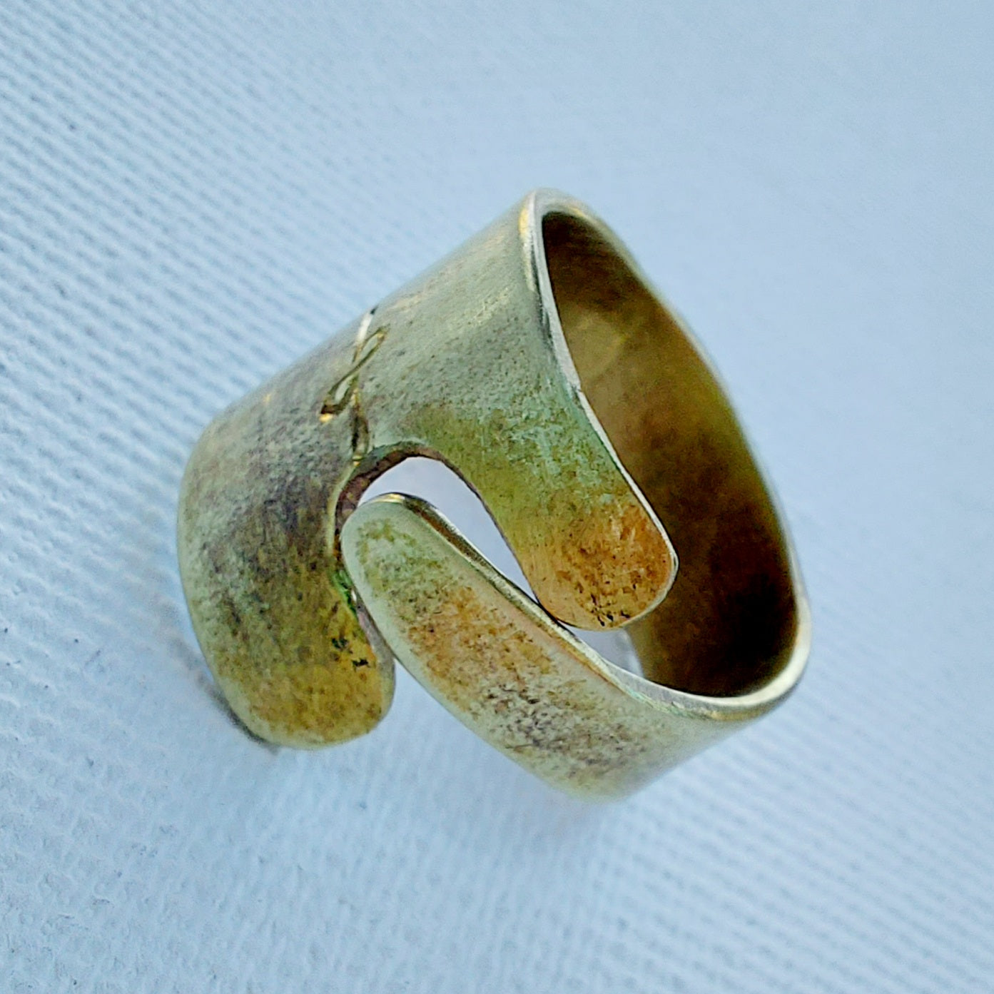 Athena Anello in Ottone Etico
