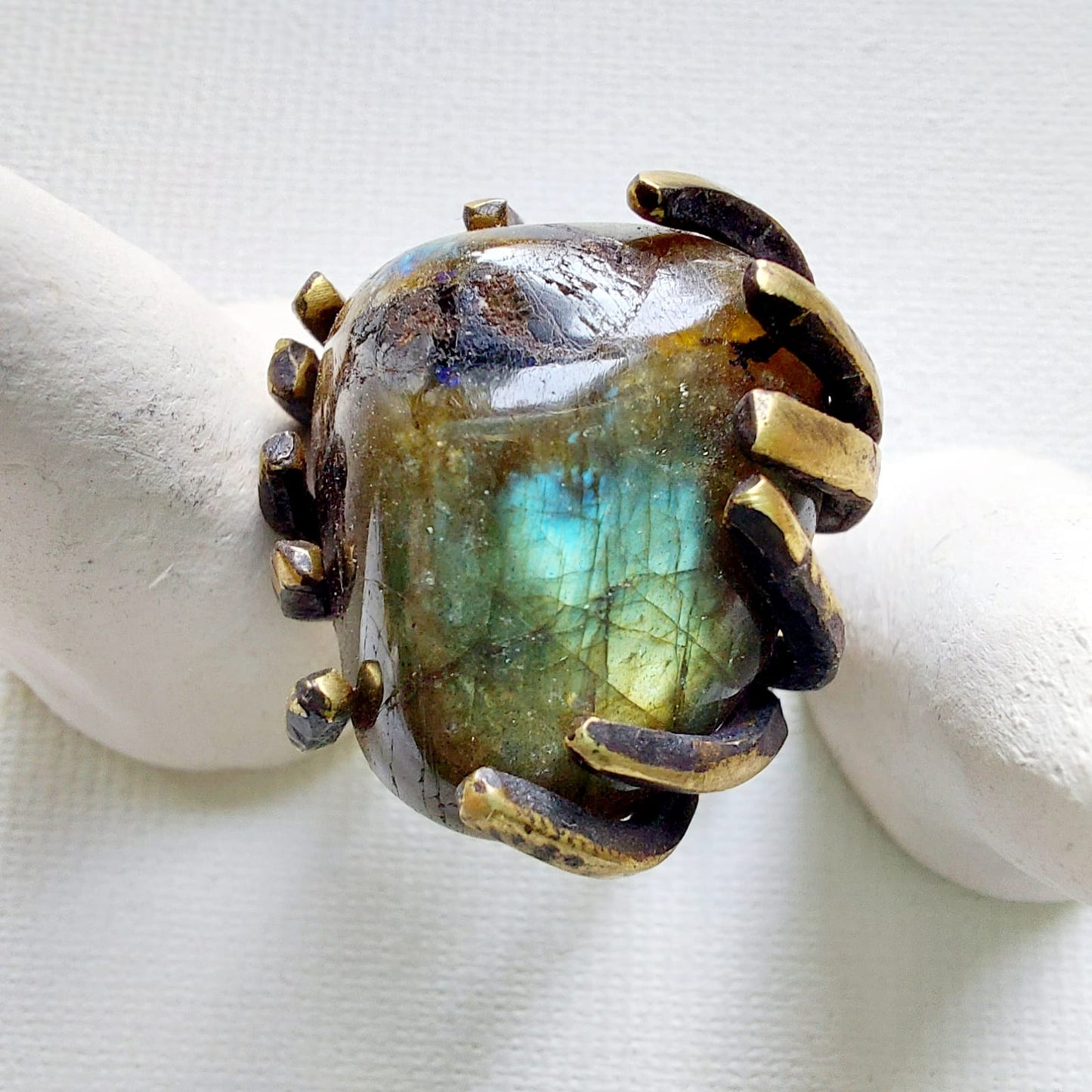 Labradorite Anello delle Valkyrie in Ottone