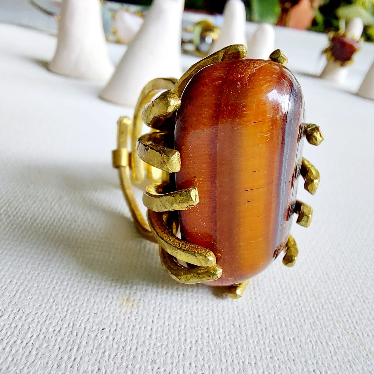 Occhio di Tigre Anello delle Valkyrie in Ottone