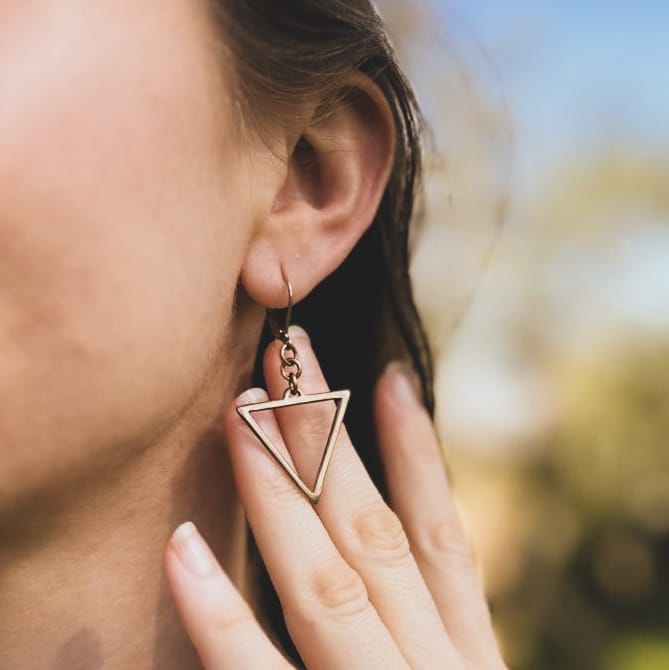 Kali Triangolo Orecchini in Ottone