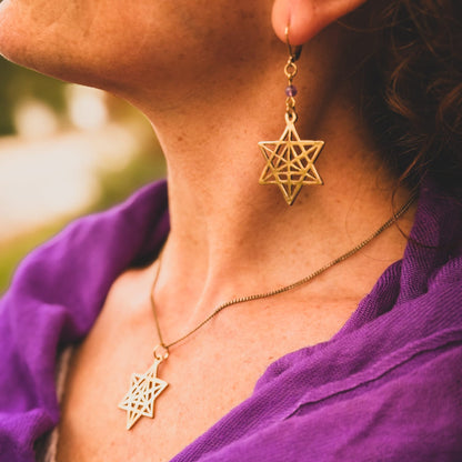 Merkaba Kuan Yin Orecchini in Ottone con Ametista