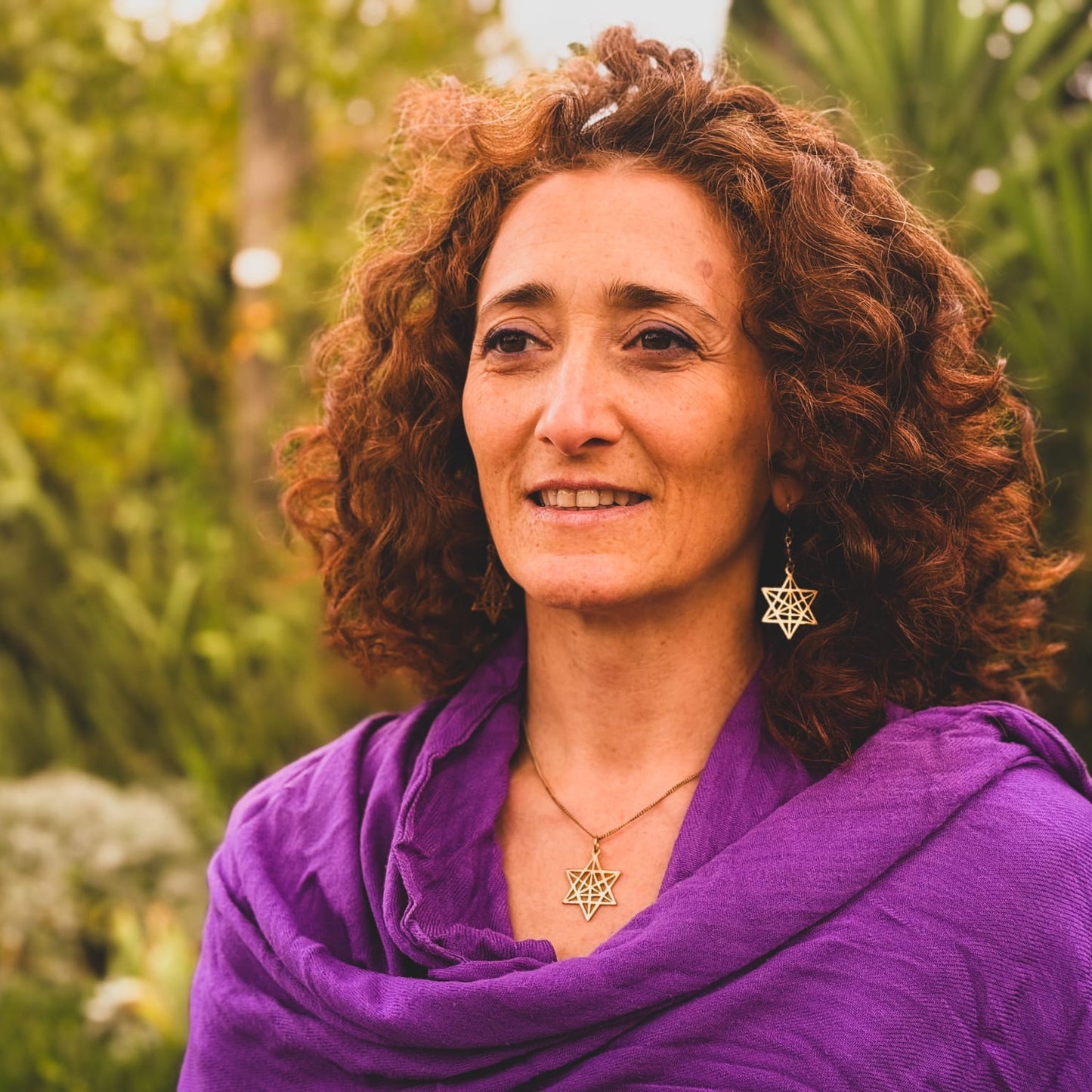 Merkaba Kuan Yin Orecchini in Ottone con Ametista