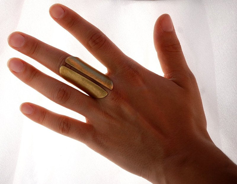 Anat Anello in Ottone Etico