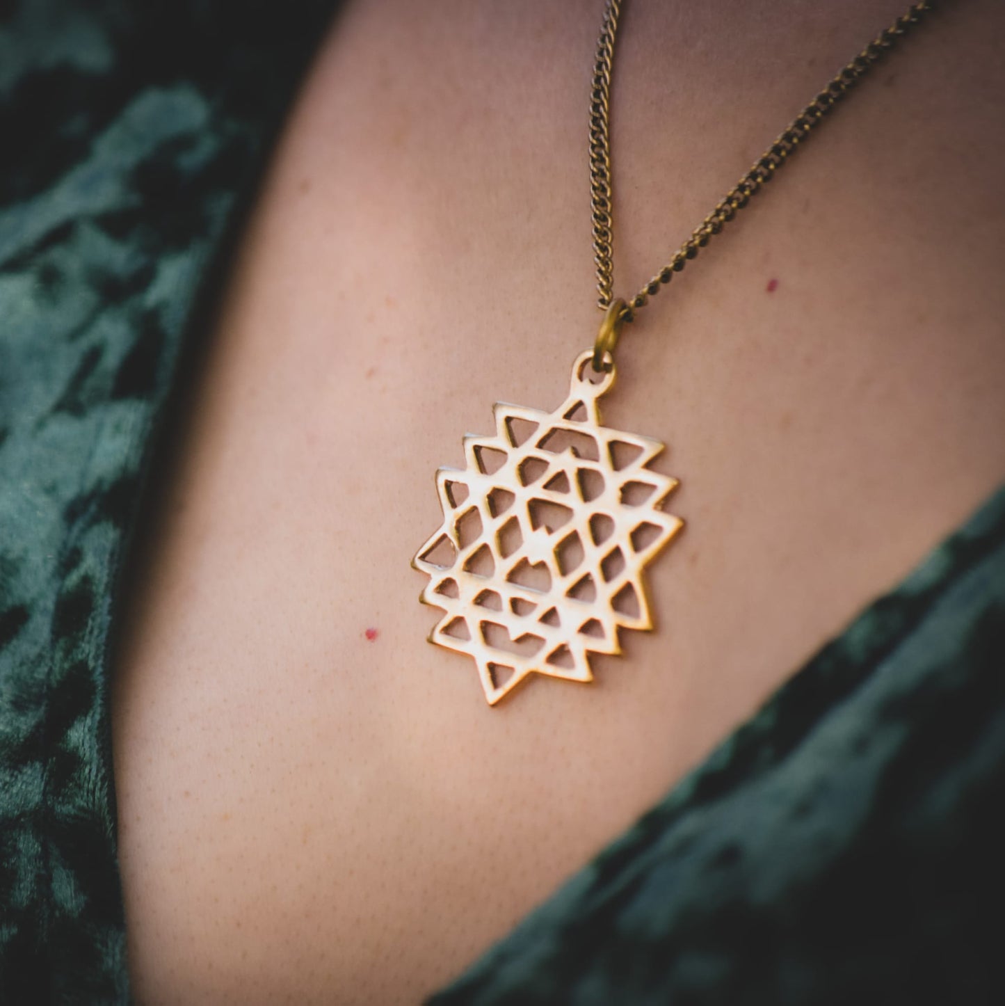 Sri Yantra di Tara Verde Ciondolo in Ottone