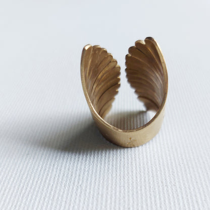 Isis Anello in Ottone Etico