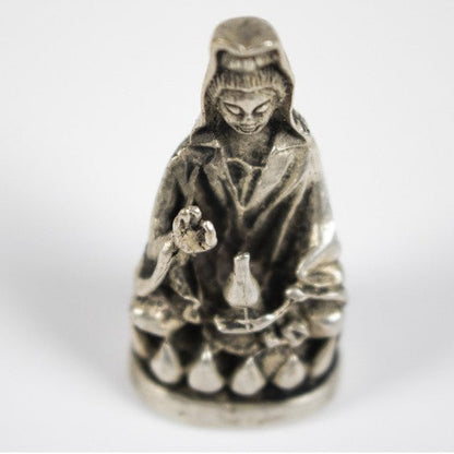 Statua Buddha Amida in meditazione