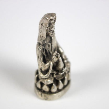 Statua Buddha Amida in meditazione
