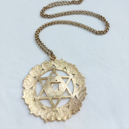 Anahata Quarto Chakra Ciondolo in Ottone