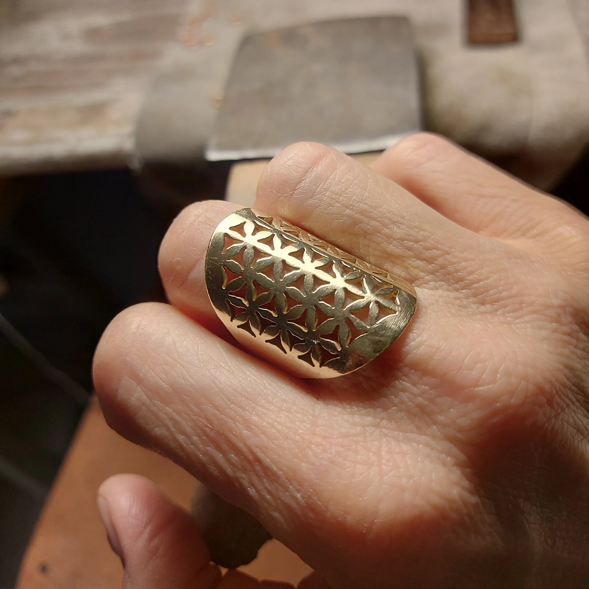 Fiore della Vita Anello in Ottone – Body&Soul