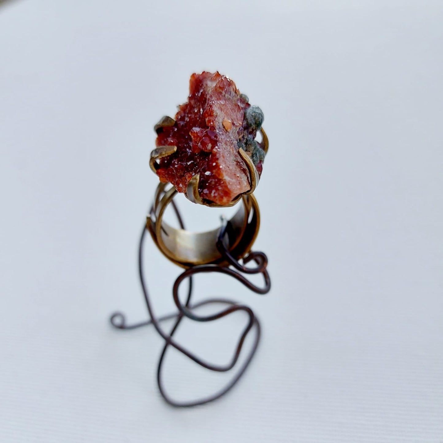 Anello "Rugiada d'Autunno" Granato Hessonite e Ottone Etico