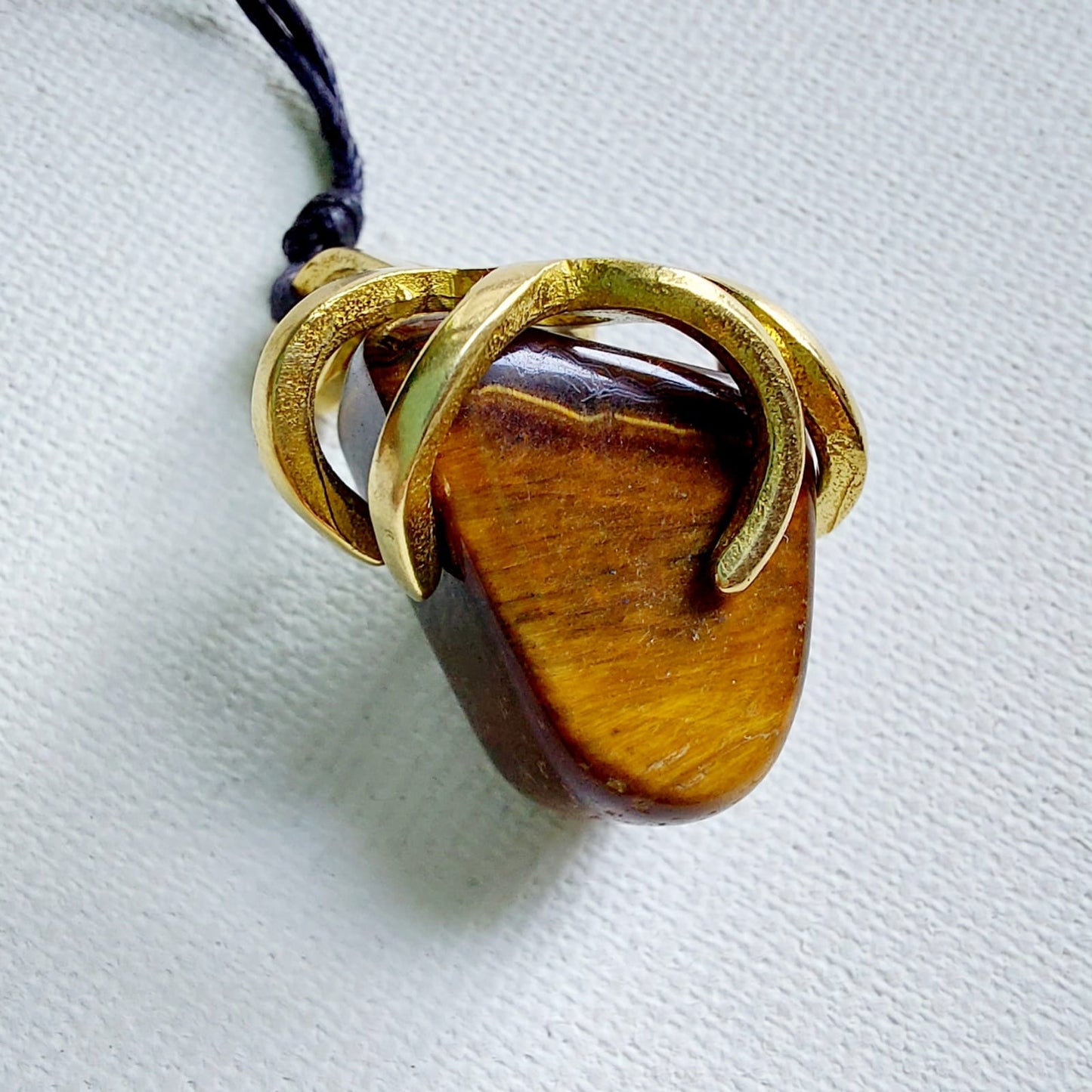 Occhio di Tigre Ciondolo Piccolo in Ottone
