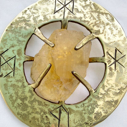 Talismano Runico Quarzo Citrino con Rune Legate Ciondolo in Ottone