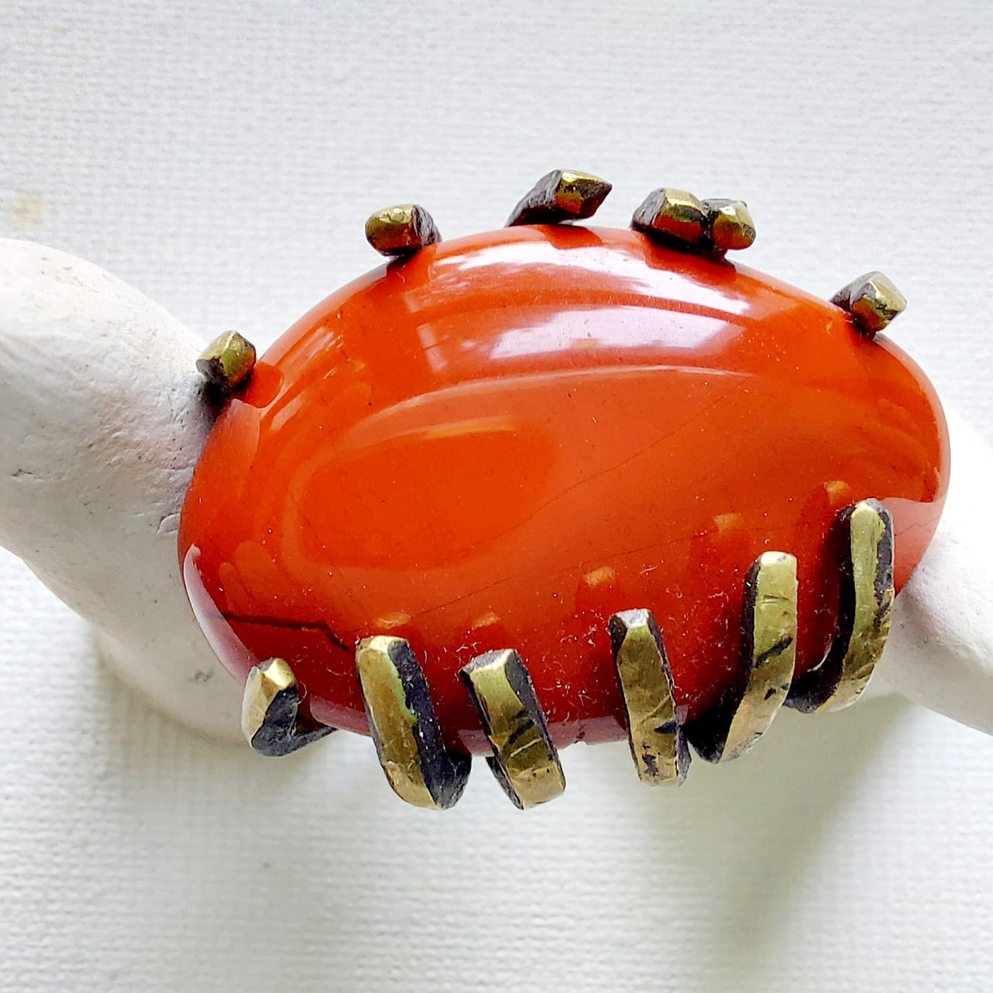 Diaspro Rosso Anello delle Valkyrie in Ottone