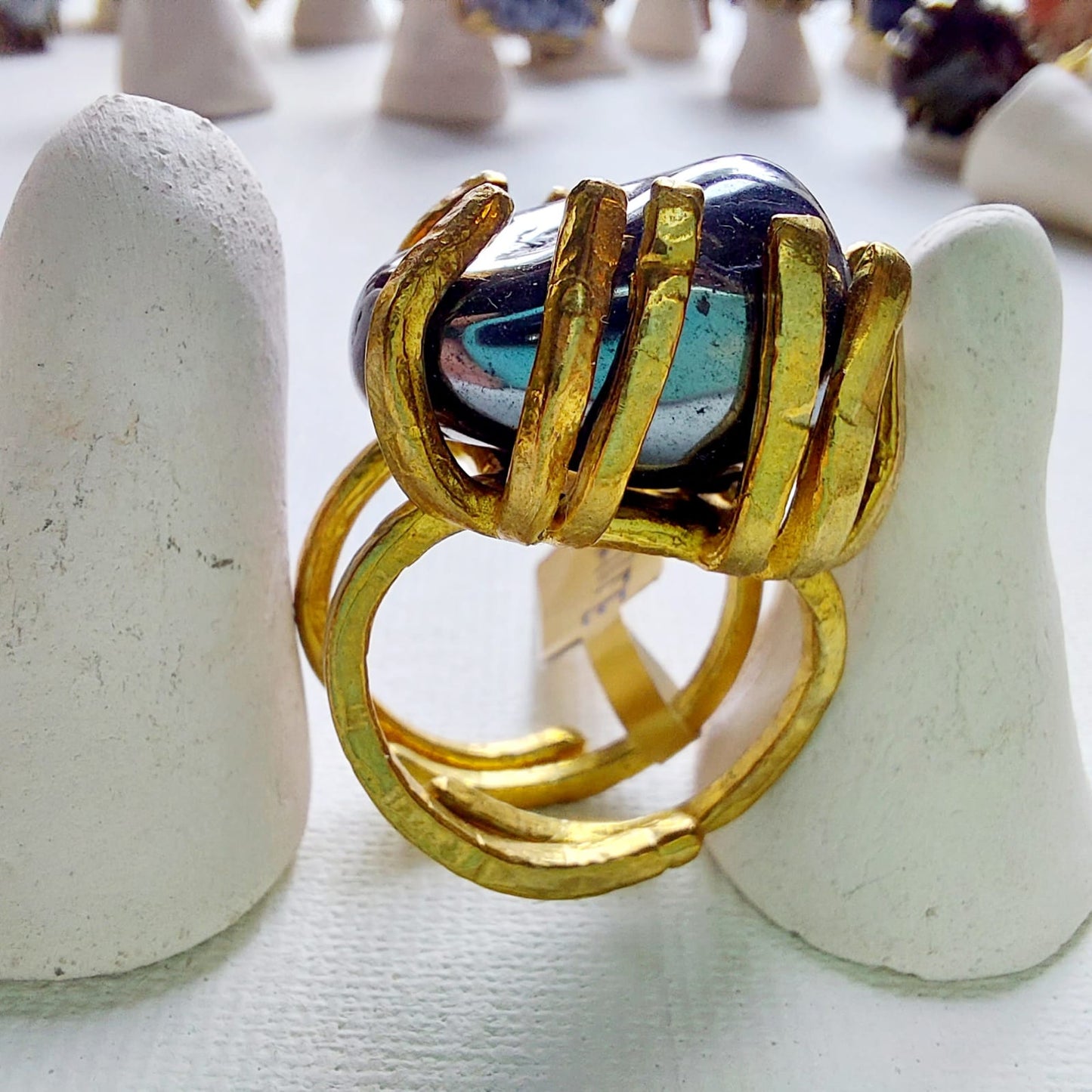Ematite Anello delle Valkyrie in Ottone