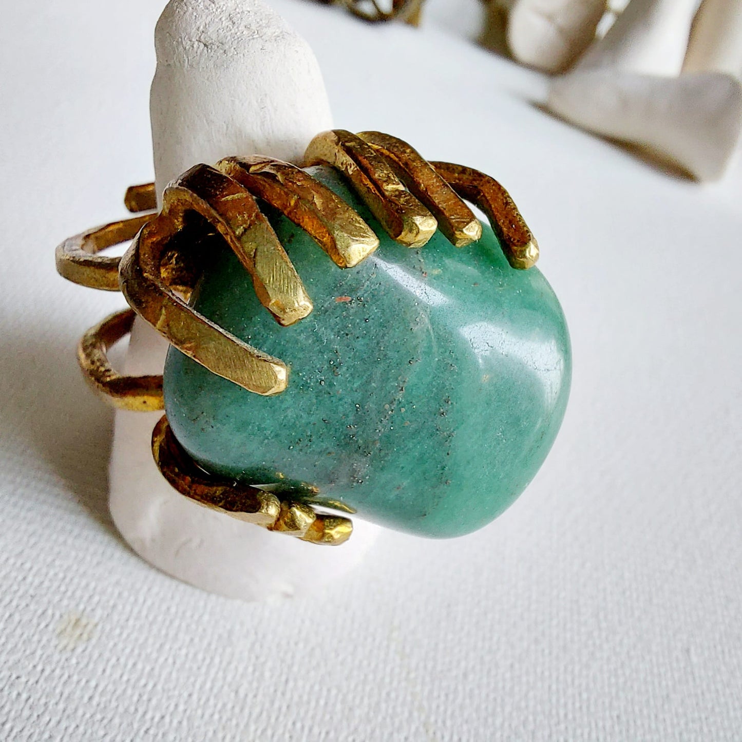 Giada Verde Anello delle Valkyrie in Ottone