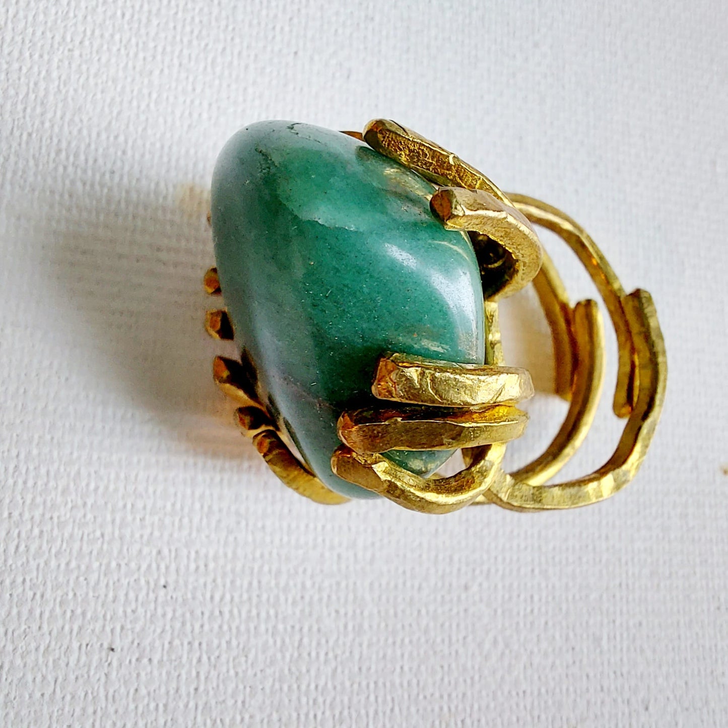 Giada Verde Anello delle Valkyrie in Ottone