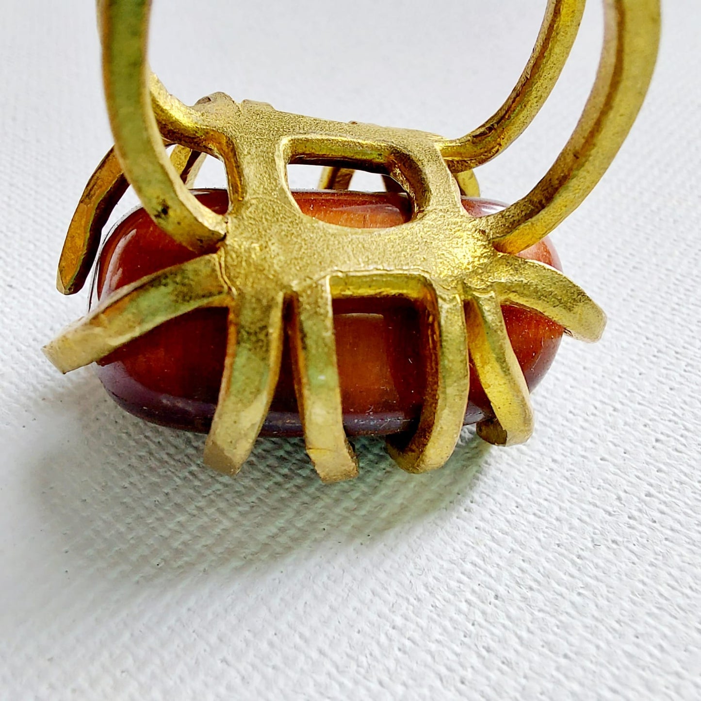 Occhio di Tigre Anello delle Valkyrie in Ottone