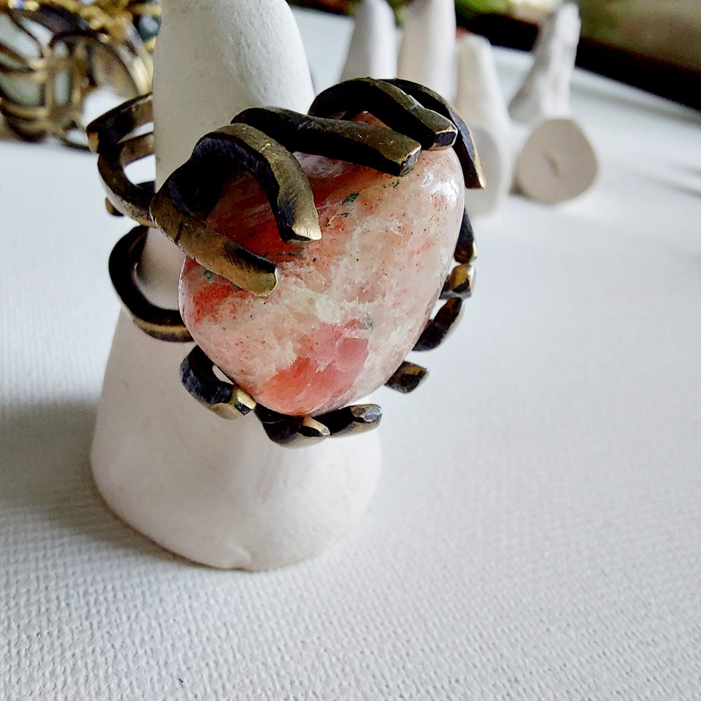 Pietra del Sole Anello delle Valkyrie in Ottone