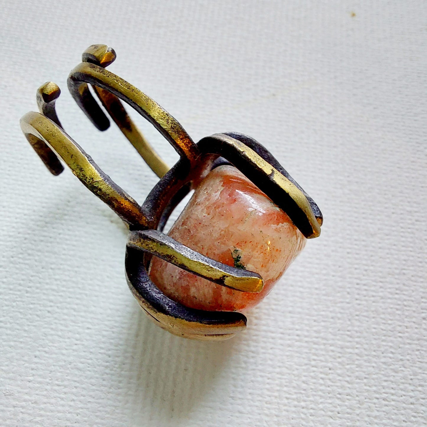 Pietra del Sole Anello delle Valkyrie in Ottone