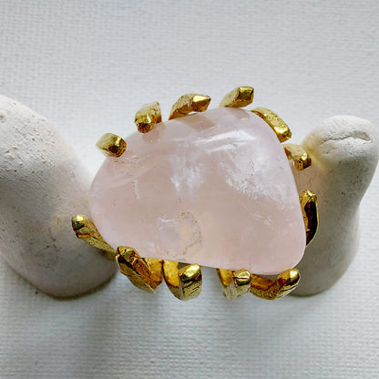 Quarzo Rosa Anello delle Valkyrie in Ottone