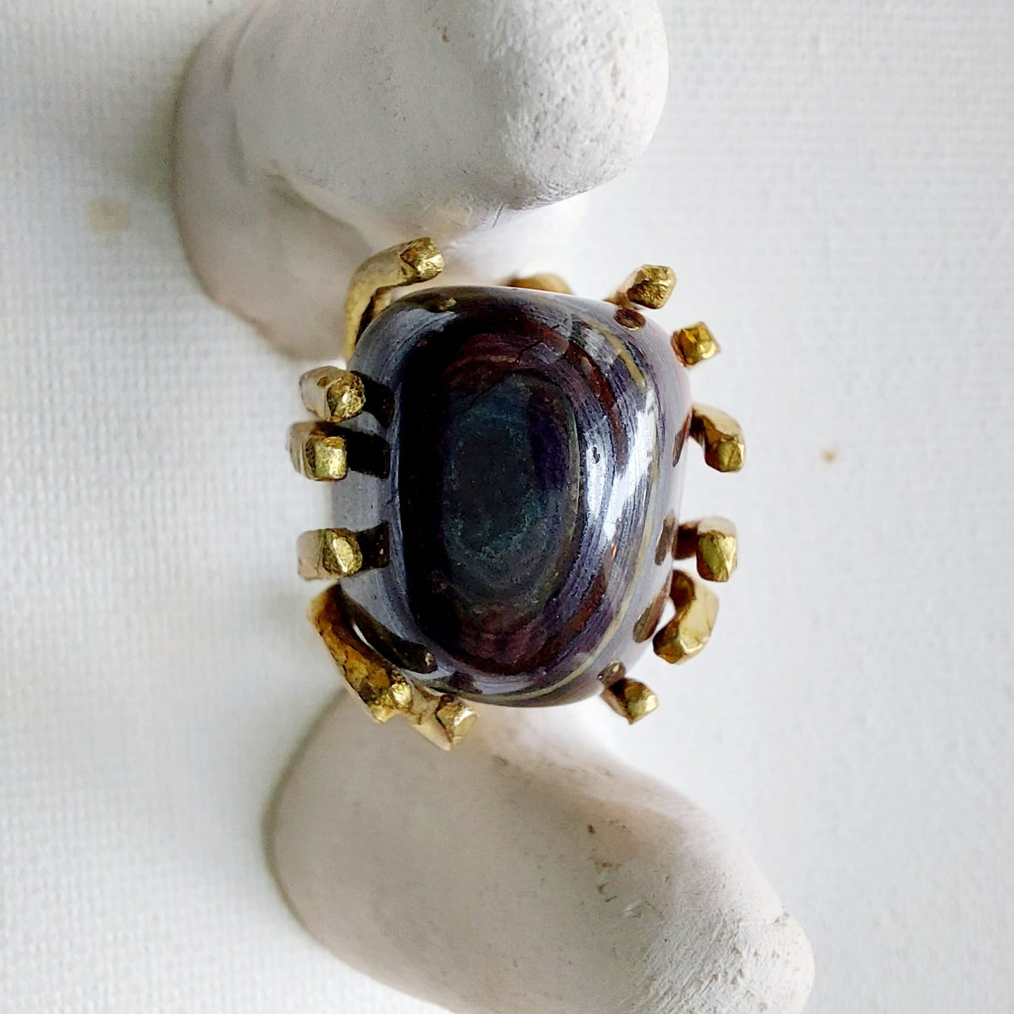 Ferro Tigrato Anello delle Valkyrie in Ottone